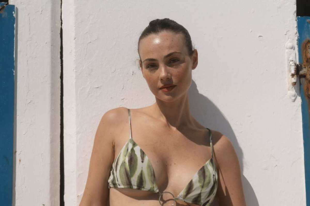 adua del vesco in bikini