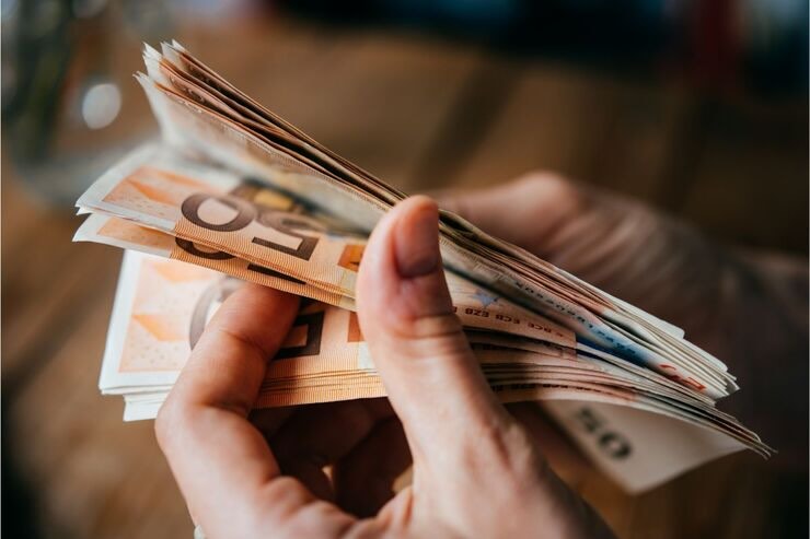 Contare banconote 50 euro