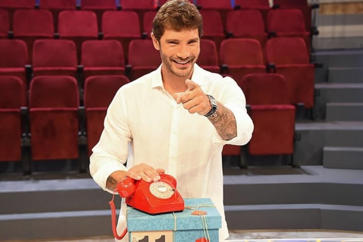 stefano de Martino affari tuoi