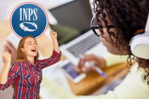 donna controlla al pc, un'altra che esulta e logo inps