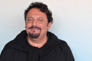 enrico brignano