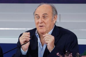 Gerry Scotti in conferenza stampa