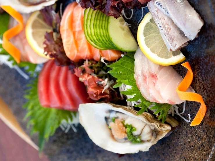 pesce crudo misto