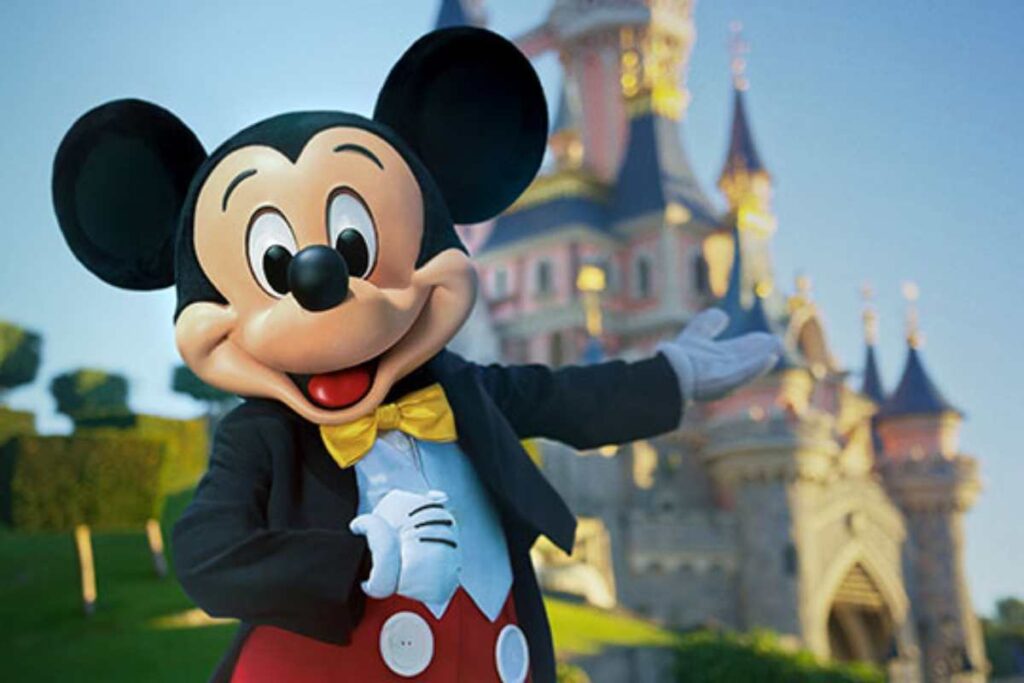 Disneyland cerca personale: tutte le figure richieste per la nuova apertura