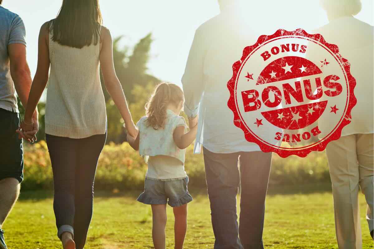 famiglia di spalle e Bonus