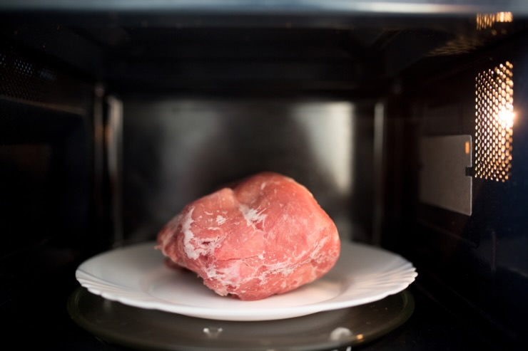 scongelare carne microonde 