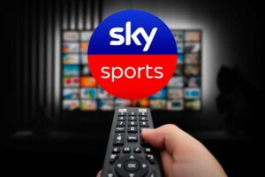 tv, telecomando e logo sky sport