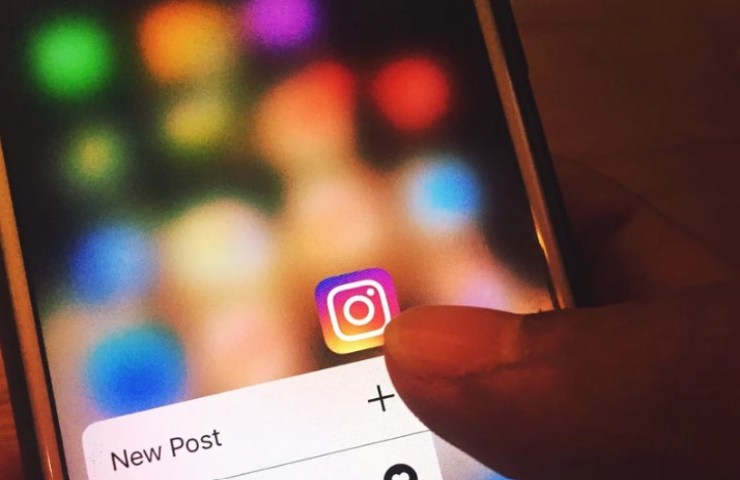 icona instagram su smartphone
