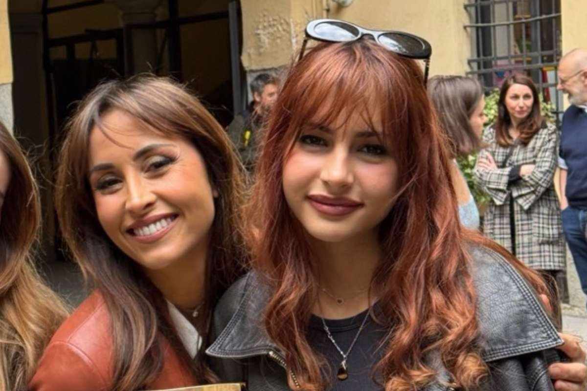 matilde caressa insieme a sua mamma