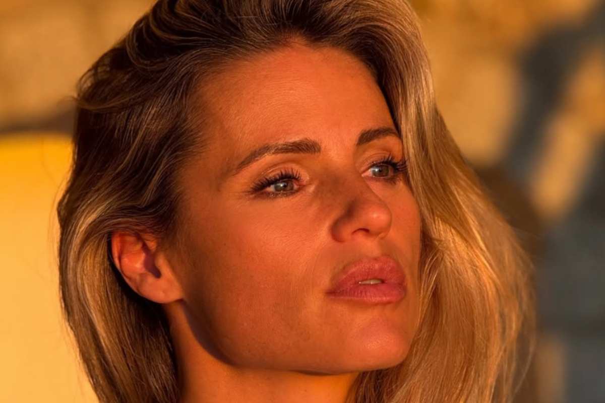 michelle hunziker in posa