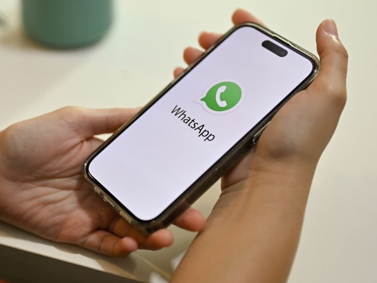 whatsapp apertura dell'app su cellulare