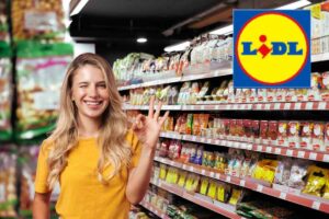 supermercato, donna felice, logo lidl