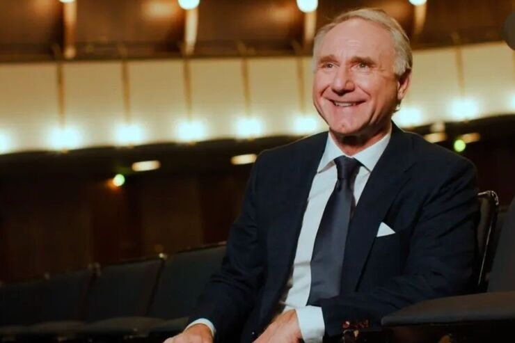Dan Brown