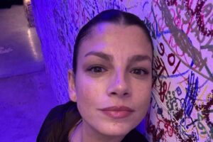 emma marrone in posa su instagram