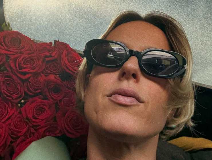federica pellegrini con gli occhiali da sole